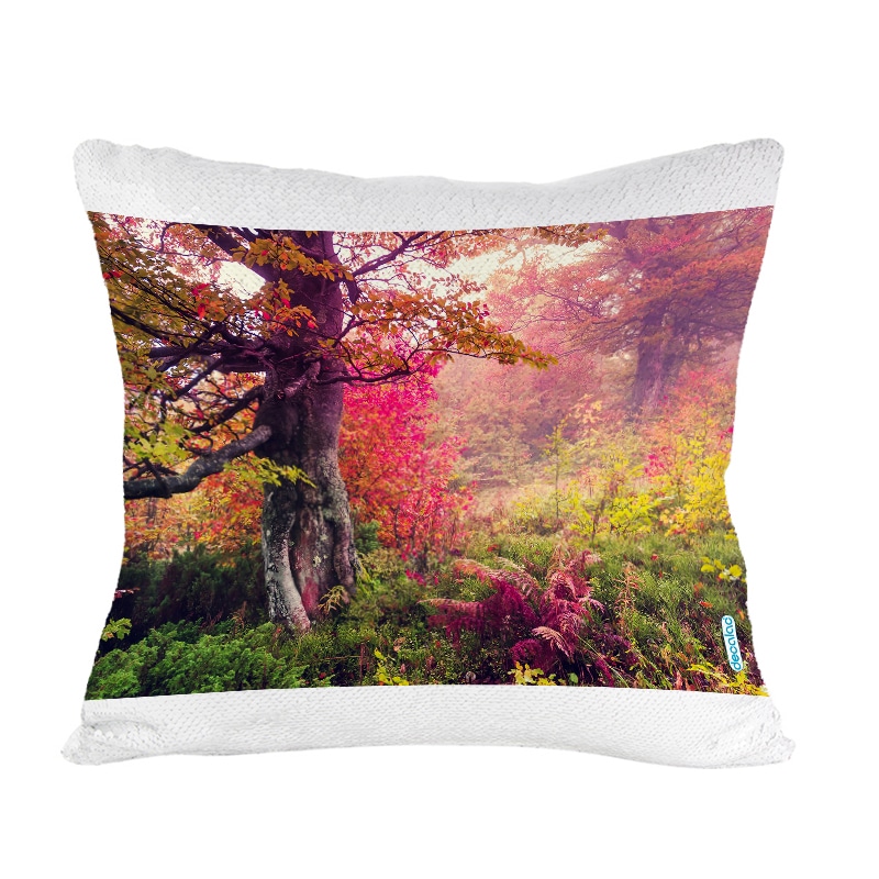 مخدة-سحرية-مع-الحشوة-لون-اسود-بتصميم-غابه-ورود-1