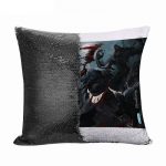 مخدة سحرية مع الحشوة لون اسود بتصميم  قتال الوحوش بلود بورن
