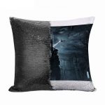 مخدة سحرية مع الحشوة لون اسود بتصميم كريس ريدفيلد 2