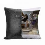 مخدة سحرية مع الحشوة لون اسود بتصميم كونغ فو باندا