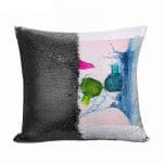 مخدة سحرية مع الحشوة لون اسود بتصميم مناكير