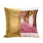 مخدة سحرية مع الحشوة لون ذهبي بتصميم اشجار الساكورا