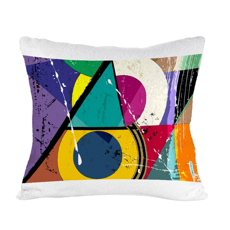 مخدة-سحرية-مع-الحشوة-لون-ذهبي-بتصميم-اشكال-هندسيه-1