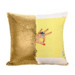 مخدة سحرية مع الحشوة لون ذهبي بتصميم اكسسوارات يد امرأة