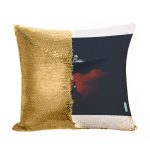 مخدة سحرية مع الحشوة لون ذهبي بتصميم ايرين ضد العمالقه هجوم العمالقة