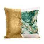 مخدة سحرية مع الحشوة لون ذهبي بتصميم ذهبي وأخضر