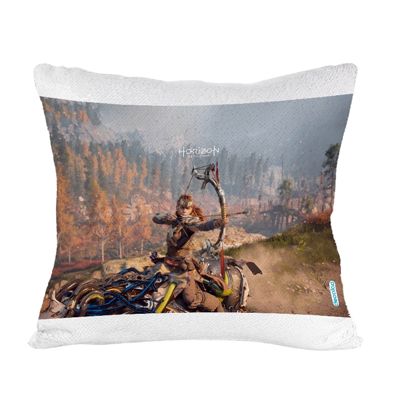 مخدة-سحرية-مع-الحشوة-لون-ذهبي-بتصميم-رماية-أسهم-إلوي-هورايزن-زيرو-داون-1