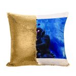 مخدة سحرية مع الحشوة لون ذهبي بتصميم قتال رافين فورتنايت