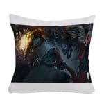 مخدة مع الحشوة بتصميم الأرواح الشريرة بلود بورن