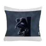 مخدة مع الحشوة بتصميم سبايدر مان الاسود