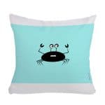 مخدة مع الحشوة بتصميم سلطعون خائف