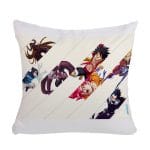 مخدة مع الحشوة بتصميم ضربه القبضه كل الانميات