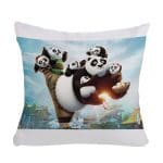 مخدة مع الحشوة بتصميم عائلة كونغ فو باندا