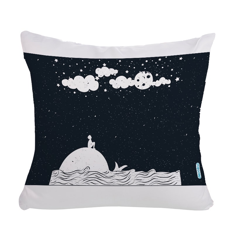 مخدة مع الحشوة بتصميم قمر والنجوم مخدة مع الحشوة بتصميم قمر والنجوم