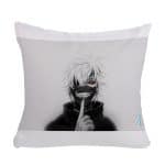 مخدة مع الحشوة بتصميم كانيكي طوكيو غول