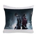 مخدة مع الحشوة بتصميم ليون وكلير رزدنت إيفل 2