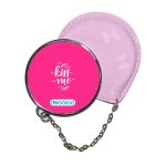 مرآة جيب جلد  دائرية  بتصميم اعطني قبلة