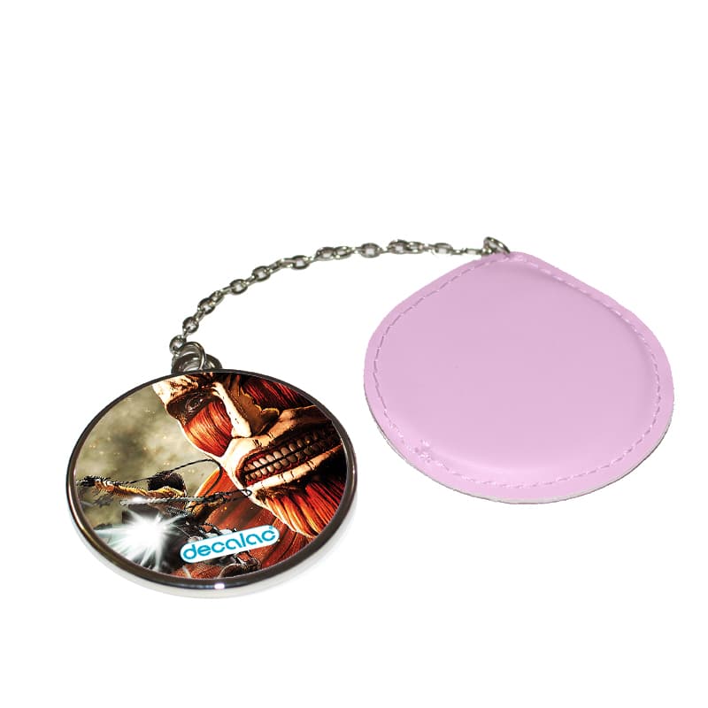 مرآة-جيب-جلد-دائرية-بتصميم-قتال-مع-عملاق-هجوم-العمالقة-1