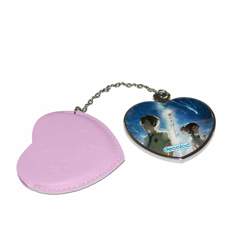 مرآة-جيب-جلد-قلب-بتصميم-خيوط-جمعتنا-معا-انمي-1