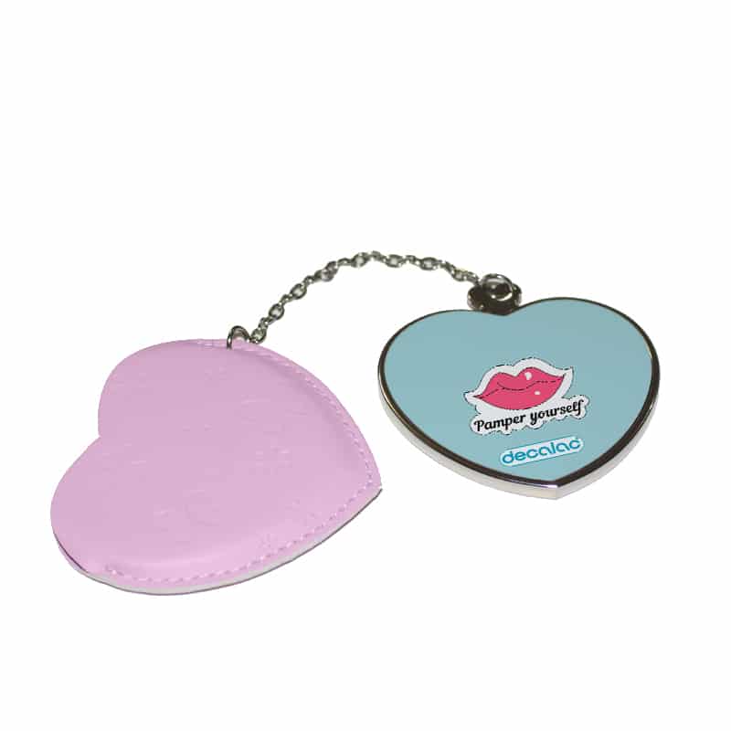 مرآة-جيب-جلد-قلب-بتصميم-شفاه-جذابه-1