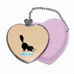 مرآة جيب جلد قلب بتصميم قط اسود