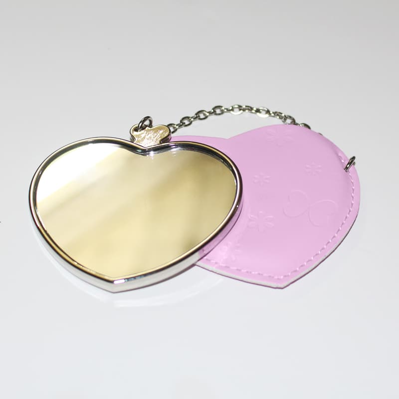 مرآة-جيب-جلد-قلب-بتصميم-قطه-لطيفه-3