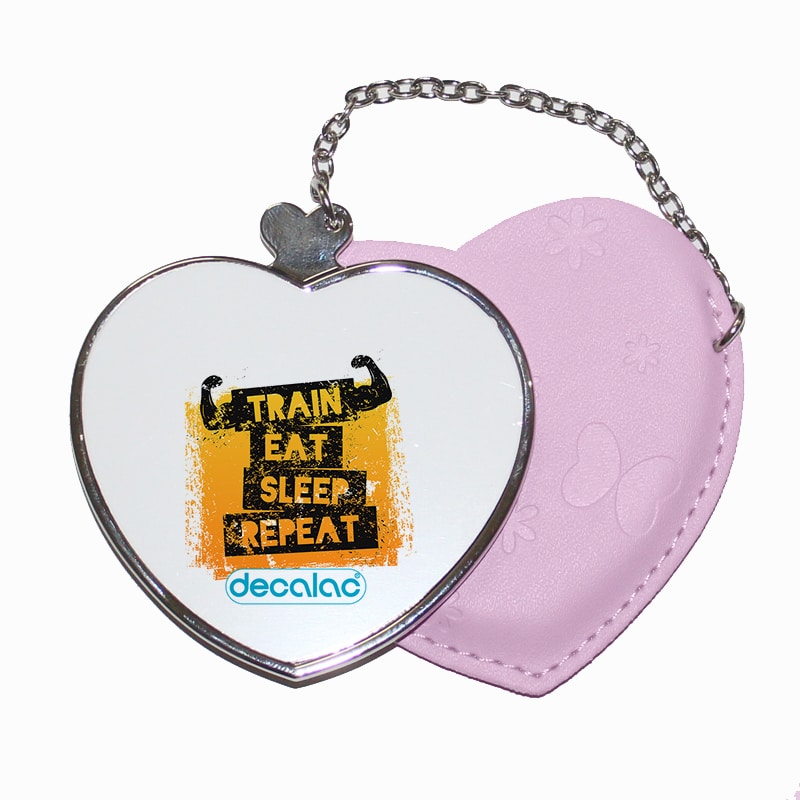 مرآة جيب جلد قلب بتصميم كن قوي مرآة جيب جلد قلب بتصميم كن قوي