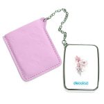 مرآة جيب جلد مستطيلة بتصميم رسمه ورده