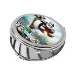 مرآة جيب صغيرة دائرية بتصميم عائلة كونغ فو باندا