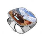 مرآة جيب صغيرة مربعة بتصميم أنشارتد 4: نهاية لص