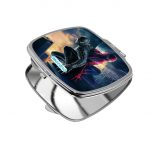 مرآة جيب صغيرة مربعة بتصميم الشر يسيطرعلى سبايدر مان