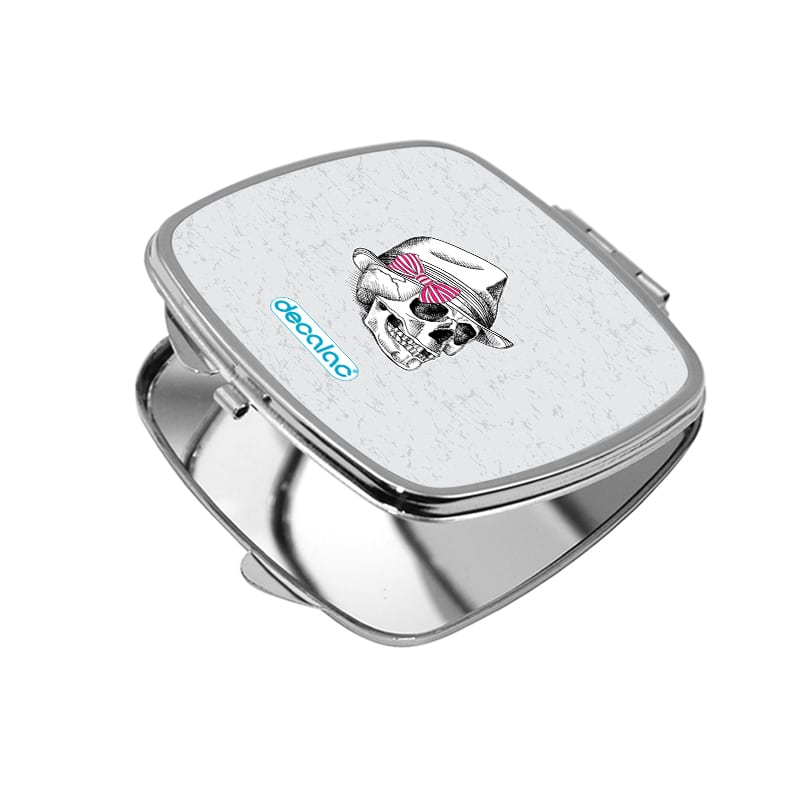 مرآة جيب صغيرة مربعة بتصميم جمجمه بقبعه مرآة جيب صغيرة مربعة بتصميم جمجمه بقبعه