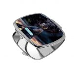 مرآة جيب صغيرة مربعة بتصميم جيل فالنتاين رزدنت ايفل 3