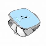 مرآة جيب صغيرة مربعة بتصميم طائر أسود