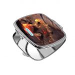 مرآة جيب صغيرة مربعة بتصميم قتال اللحيه البيضاء ون بيس