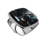 مرآة جيب صغيرة مربعة بتصميم  قتال الوحوش بلود بورن