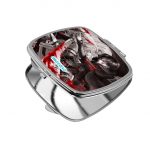 مرآة جيب صغيرة مربعة بتصميم قتال ليفاي هجوم العمالقة