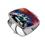 مرآة جيب صغيرة مربعة بتصميم كريس وكلير ريدفيلد 2