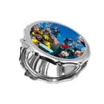 مرآة جيب صغيرة مزخرفة بتصميم سباق أكاديميتي للأبطال