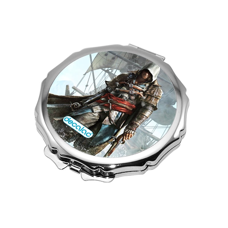 مرآة-جيب-صغيرة-مزخرفة-بتصميم-قتال-مع-القراصنه-أساسنز-كريد-1