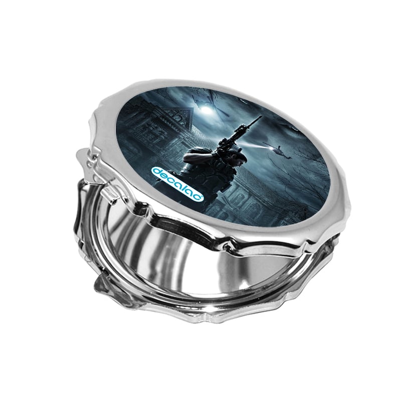 مرآة جيب صغيرة مزخرفة بتصميم كريس ريدفيلد 2 مرآة جيب صغيرة مزخرفة بتصميم كريس ريدفيلد 2