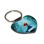 ميدالية مفاتيح شكل قلب بتصميم الأميرة ميريدا مع القوس والسهم