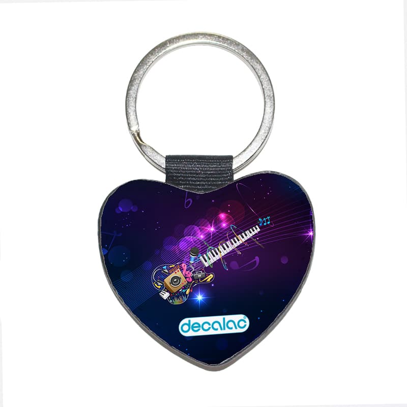 ميدالية-مفاتيح-شكل-قلب-بتصميم-جيتار-ومفاتيح-بيانو-1