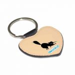 ميدالية مفاتيح شكل قلب بتصميم قط اسود