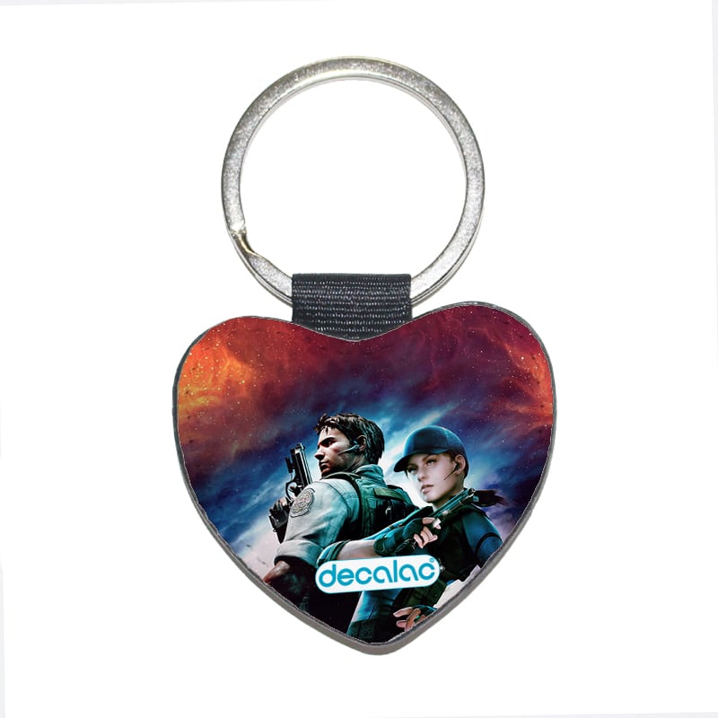 ميدالية-مفاتيح-شكل-قلب-بتصميم-كريس-وكلير-ريدفيلد-2-1