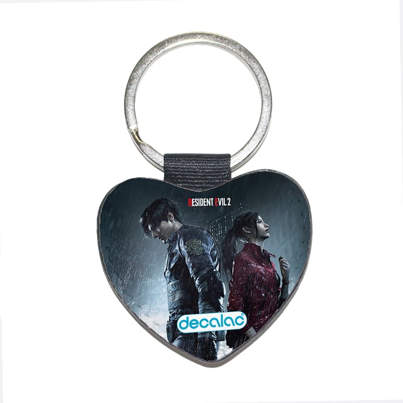 ميدالية-مفاتيح-شكل-قلب-بتصميم-ليون-وكلير-رزدنت-إيفل-2-1