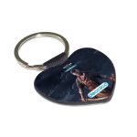 ميدالية مفاتيح شكل قلب بتصميم مقاتل ذا ويتشر 3 وايلد هانت