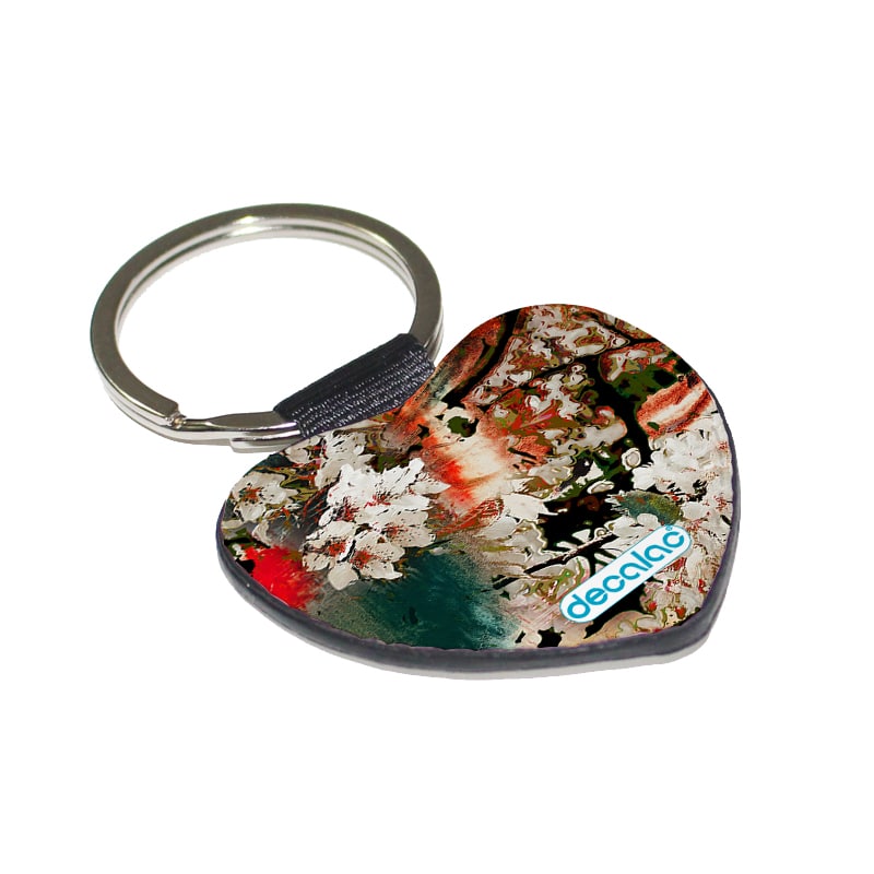 ميدالية مفاتيح شكل قلب بتصميم ورود ميدالية مفاتيح شكل قلب بتصميم ورود